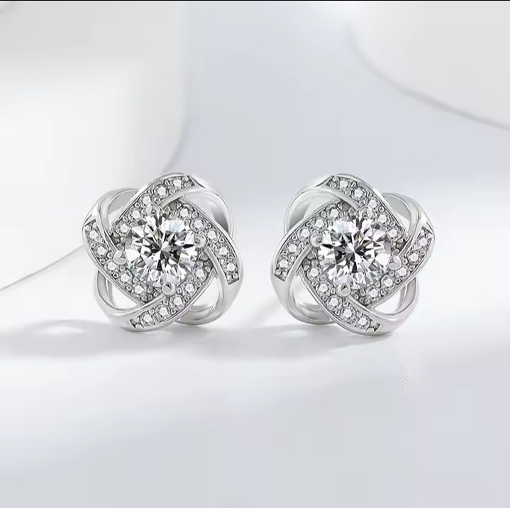 Solitaire Lab Diamond Jewelry Set - Image 3