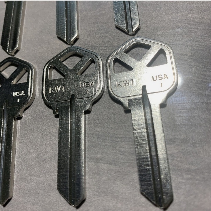 KWIKSET KW -1 House key