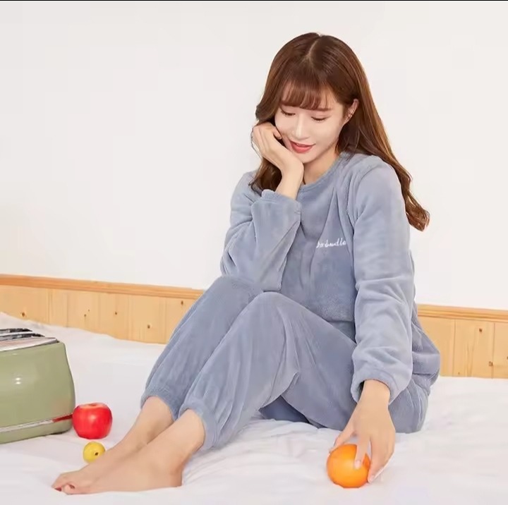 Women Autumn and Winter Pyjamas - Image 4