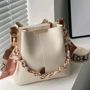 New Fashion Women's Shoulder Bag
