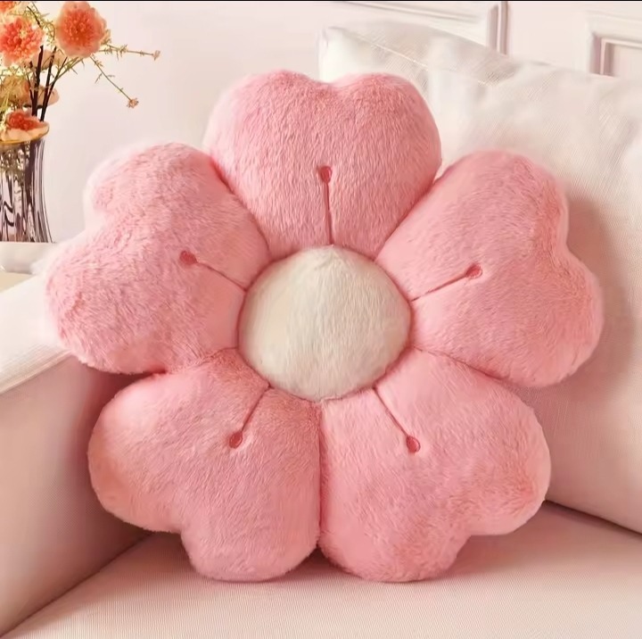 Plush Daisy Flower Throw pillow - Image 2