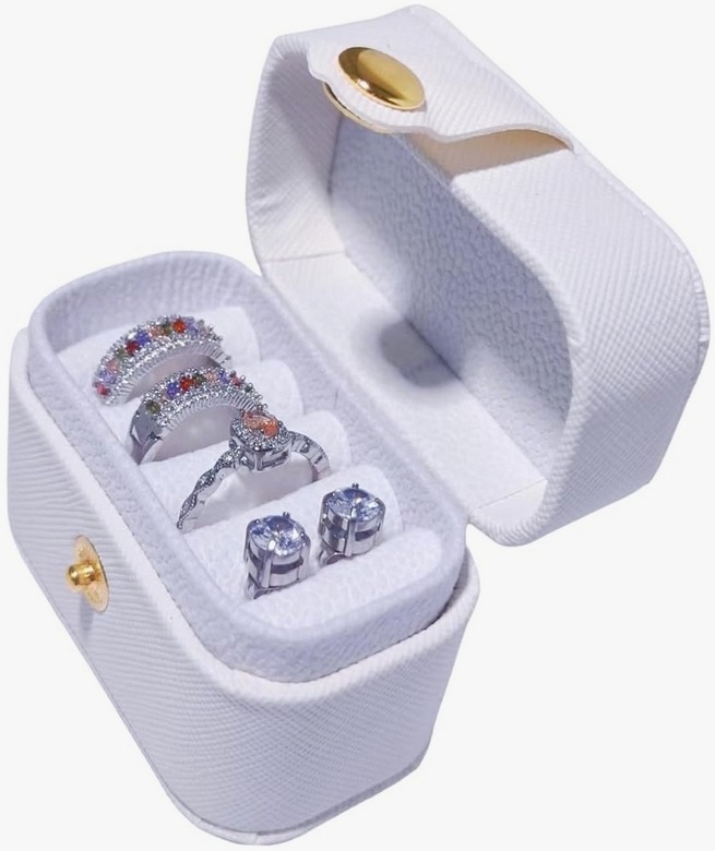 6 Personalised Jewelry Sets - Image 2